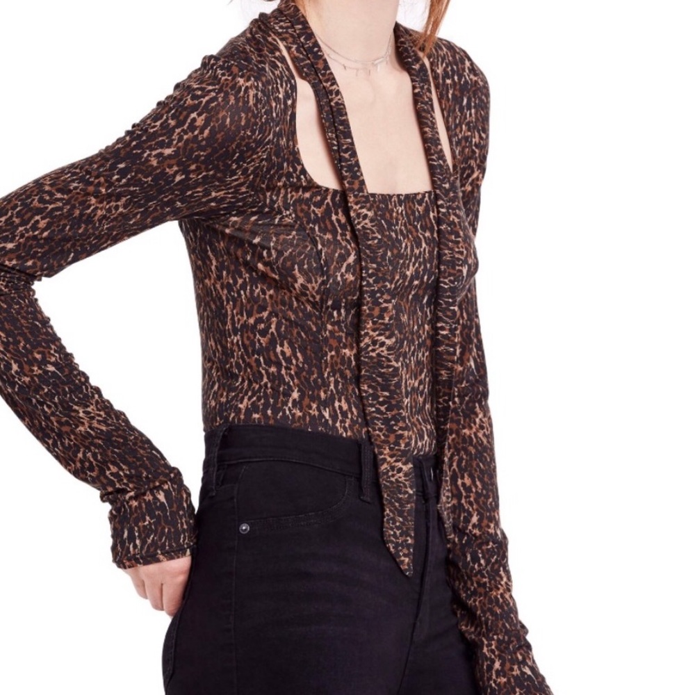 Free People leopard print top NWT shirt tie neck